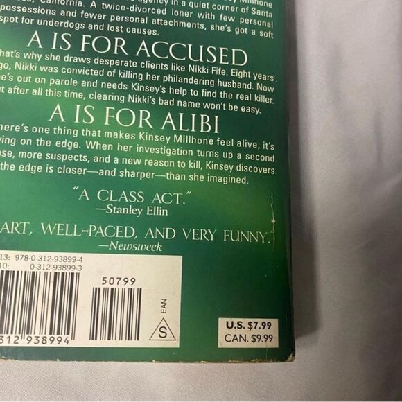 5 Sue Grafton Books - Picture 6 of 7